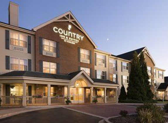 Country Inns & Suites - Sycamore, IL