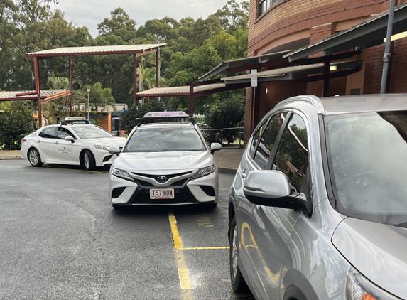 Black & White Cabs - Brisbane Airport, QLD