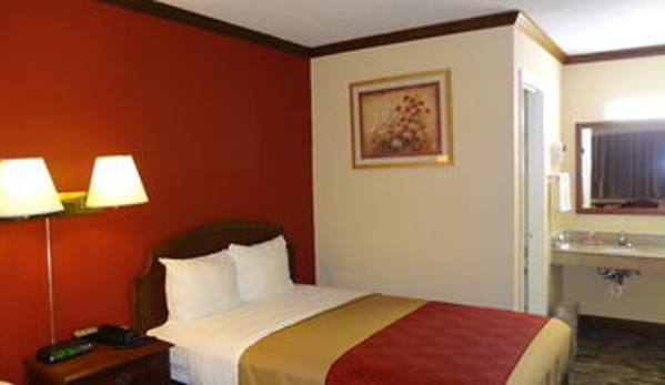 Econo Lodge - Williamsburg, VA