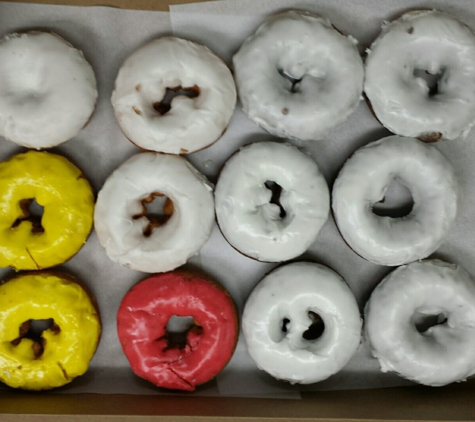 The Donuttery - Huntington Beach, CA. Vegan Donuts