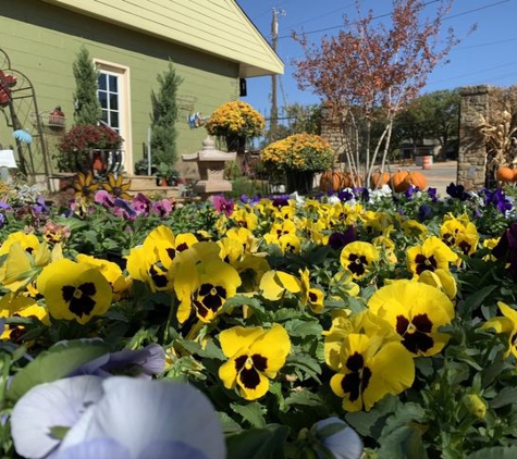 Meador's Garden Center & Landscaping - Denton, TX