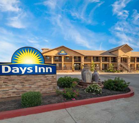 Days Inn by Wyndham Galt - Galt, CA