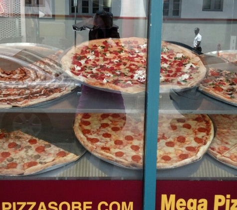 Mega Pizza - Miami Beach, FL