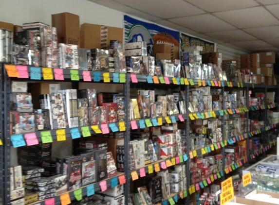 Dan's Sports Cards & Games - Jacksonville, FL