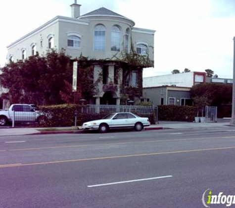 Bricks & Scones - Los Angeles, CA