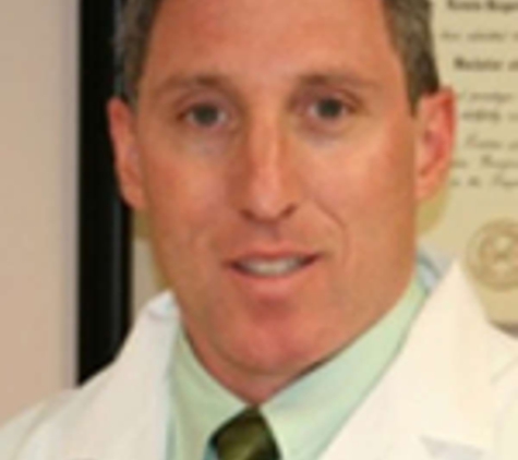 Brett Neustater, MD - North Miami Beach, FL