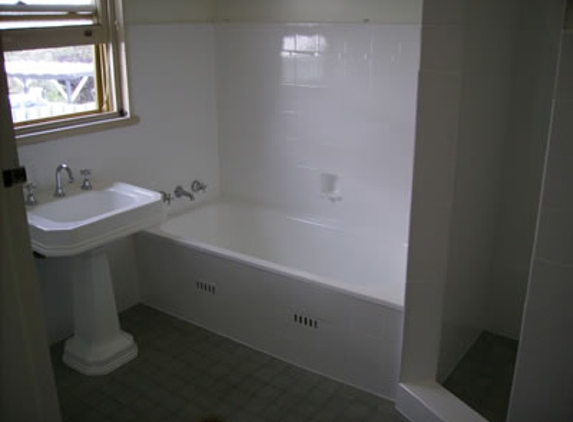 Ultraglaze Bath Resurfacing Process - Fyshwick, ACT. After