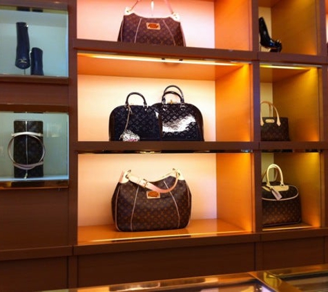 Louis Vuitton Manhasset - Manhasset, NY