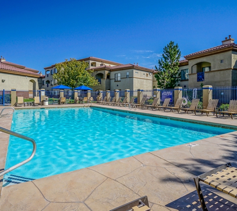 Ventana Canyon Apartments - Albuquerque, NM