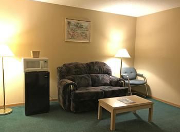 Americas Best Value Inn Champaign - Champaign, IL