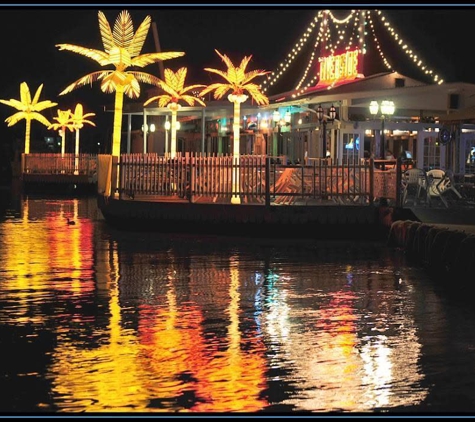 Riverside Marina Bar and Grill - Dayton, KY