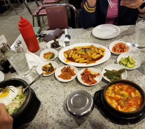 Asian Kitchen Korean Cuisine - Saint Louis, MO