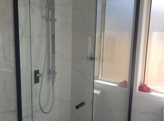 Chris Shannons Glass And Glazing - Lake Heights, NSW