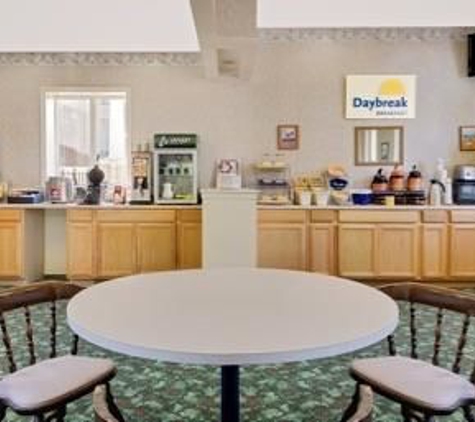 Days Inn by Wyndham Waynesboro - Waynesboro, PA