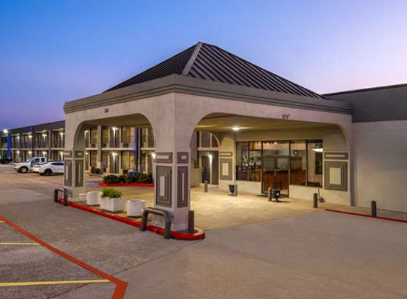 Super 8 by Wyndham Longview/North - Longview, TX