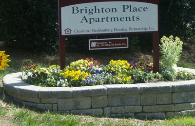 Brighton Place Apartments 3412 Hilldale Way Charlotte Nc 28226 Yp Com