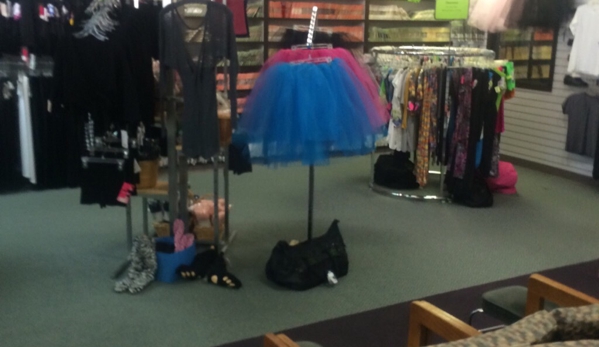 Sandy's Dancewear - Dallas - Dallas, TX