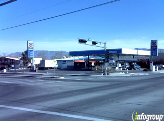 Kirtland Food Plaza - Albuquerque, NM