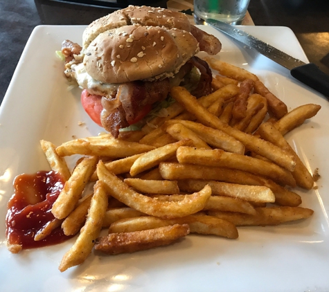 Village Bar & Grill - Sunriver, OR