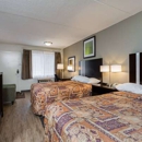 Days Inn by Wyndham Harrisburg North - Motels