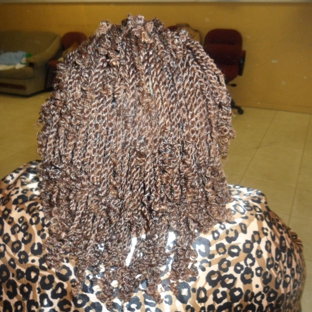 Lovina's African Braids - Waukegan, IL