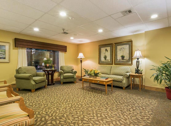 Claremont Senior Living - Bremerton, WA