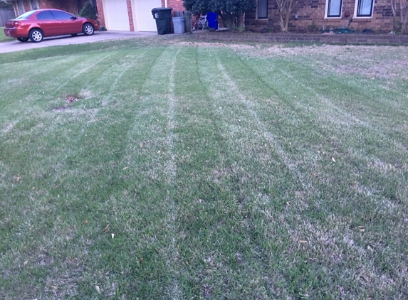 Community Lawn Care - Norman, OK