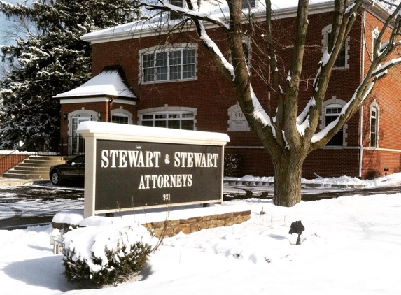 Stewart & Stewart Attorneys - Carmel, IN