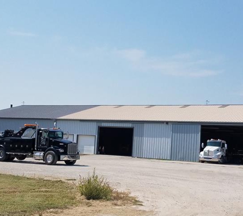 Breuer Towing & Recovery - Mount Pleasant, IA