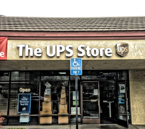 The UPS Store - Woodland, CA