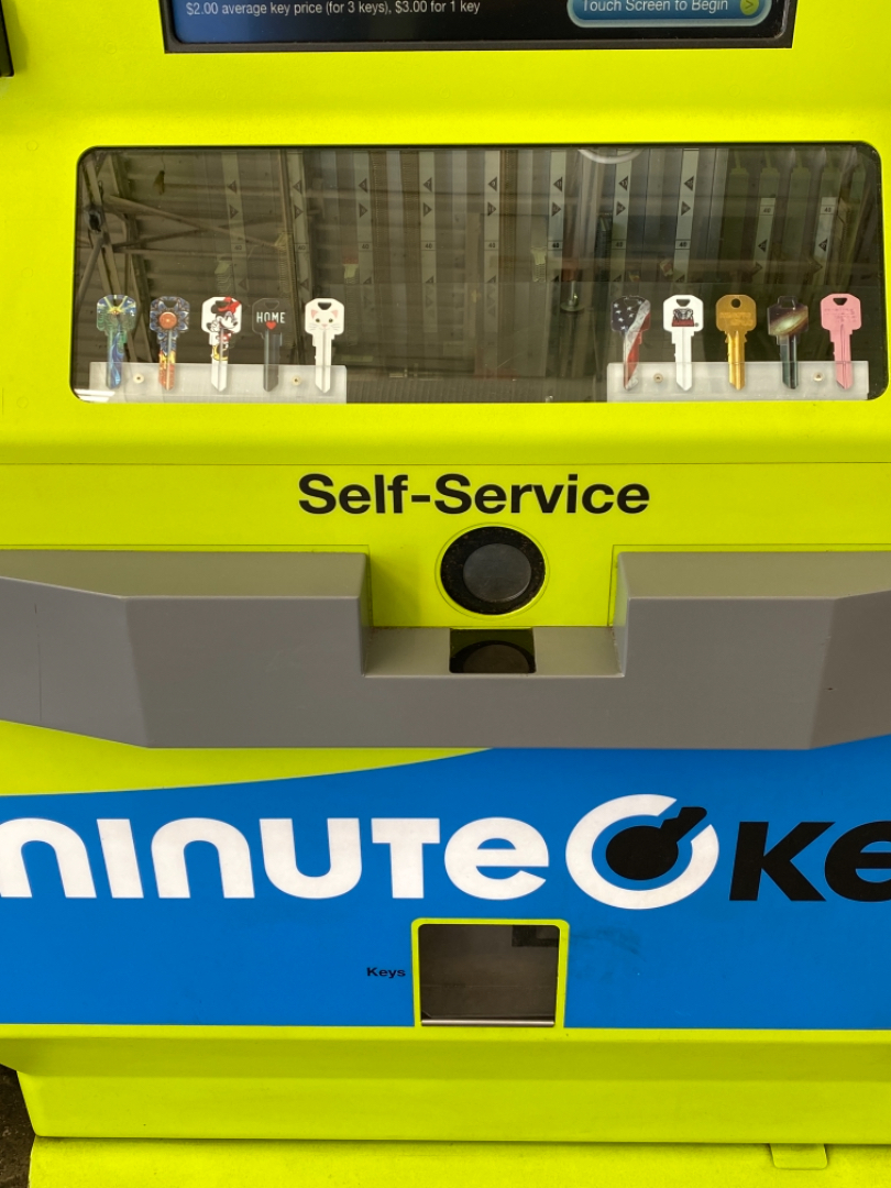 Copying a key with the minuteKey kiosk at Walmart 