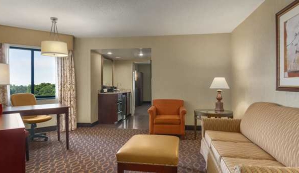 Embassy Suites by Hilton Charlotte - Charlotte, NC