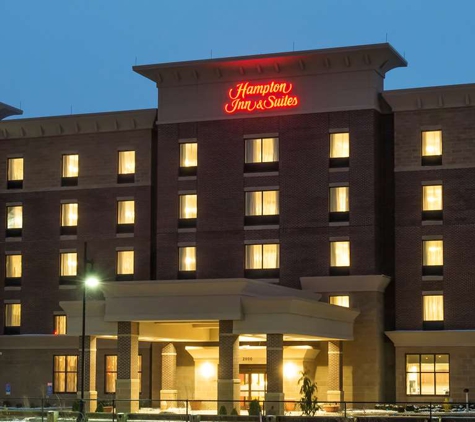 Hampton Inn & Suites Cincinnati / Kenwood - Cincinnati, OH