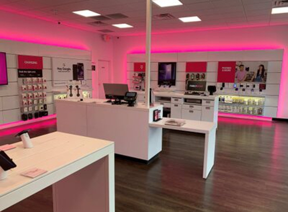 T-Mobile - Owosso, MI