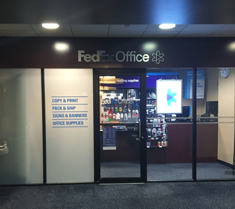 FedEx Office Print & Ship Center - Dallas, TX