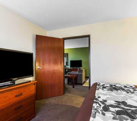 Sleep Inn & Suites - Pleasant Hill, IA