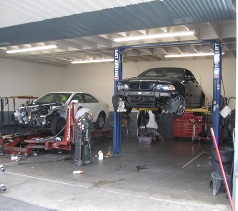 Victory Auto Body Shop - Bellflower, CA