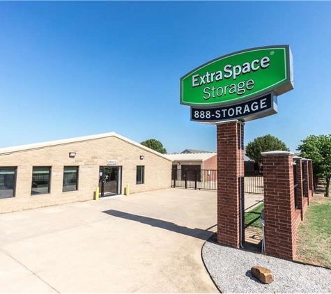 Extra Space Storage - Norman, OK