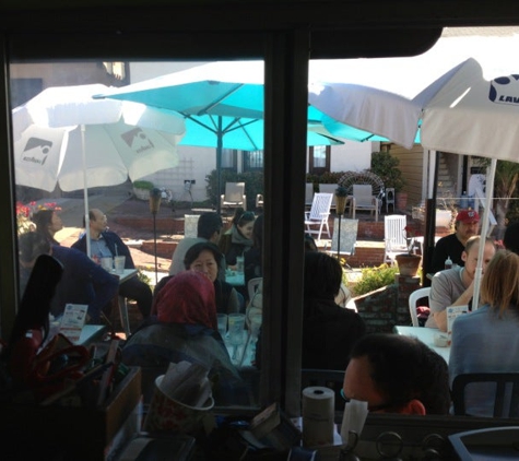 Oceanview Cafe - Manhattan Beach, CA