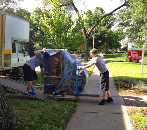 Hedberg Moving Solutions - Maple Grove, MN