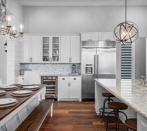 Bravo Mike Real Estate Photography - Spicewood, TX. Austin Real Estate Listing Media - Kitchen