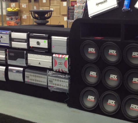 Wheels Deals Car Audio - North Las Vegas, NV