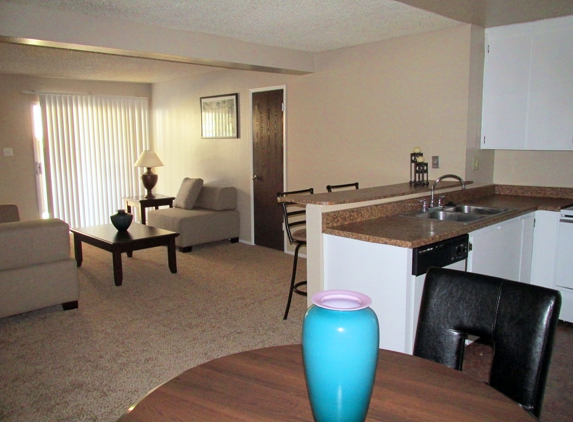 Lakeview Apartments - Reno, NV