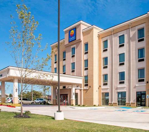 Comfort Inn & Suites - San Marcos, TX