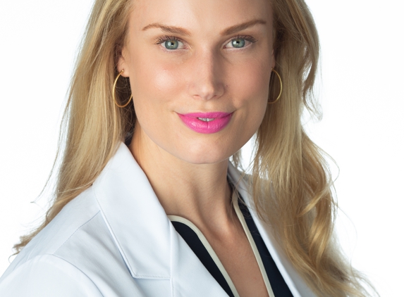 Dr. Anne Marie Leger, MD, FAAD - Glencoe, IL