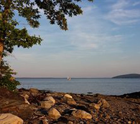 Belfast Harbor Inn - Belfast, ME