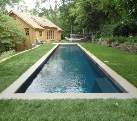 D H Pools - Suffern, NY. BUILD BY
       DH POOLS