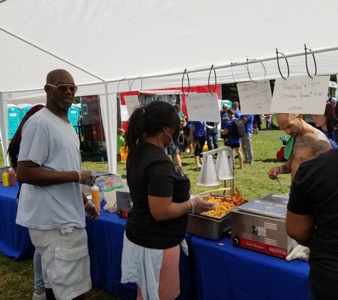 Papa Smurfs BBQ Food Truck - Chestertown, MD