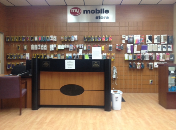 iPhone Repair BlueDot - Sterling Heights, MI. Best price! Awesome staff!!!