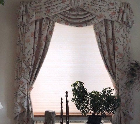 Absolute Design By Cyndee'S Custom Blinds & Draperies - Klamath Falls, OR